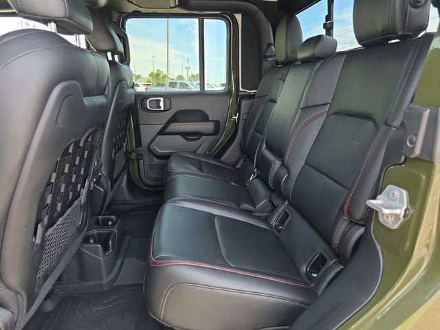 Used 2022 Jeep Gladiator Rubicon w/ LED Lighting Group AWD/4WD image 13