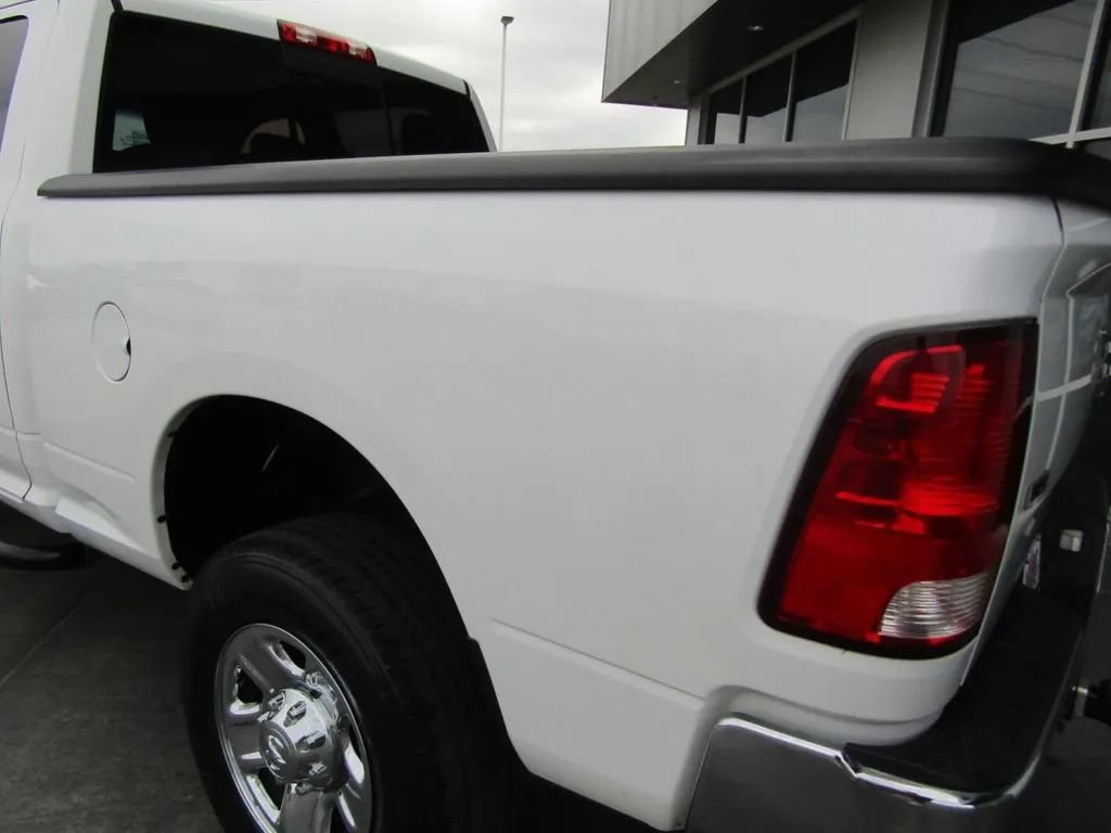 Used 2015 RAM 2500 SLT AWD/4WD image 28