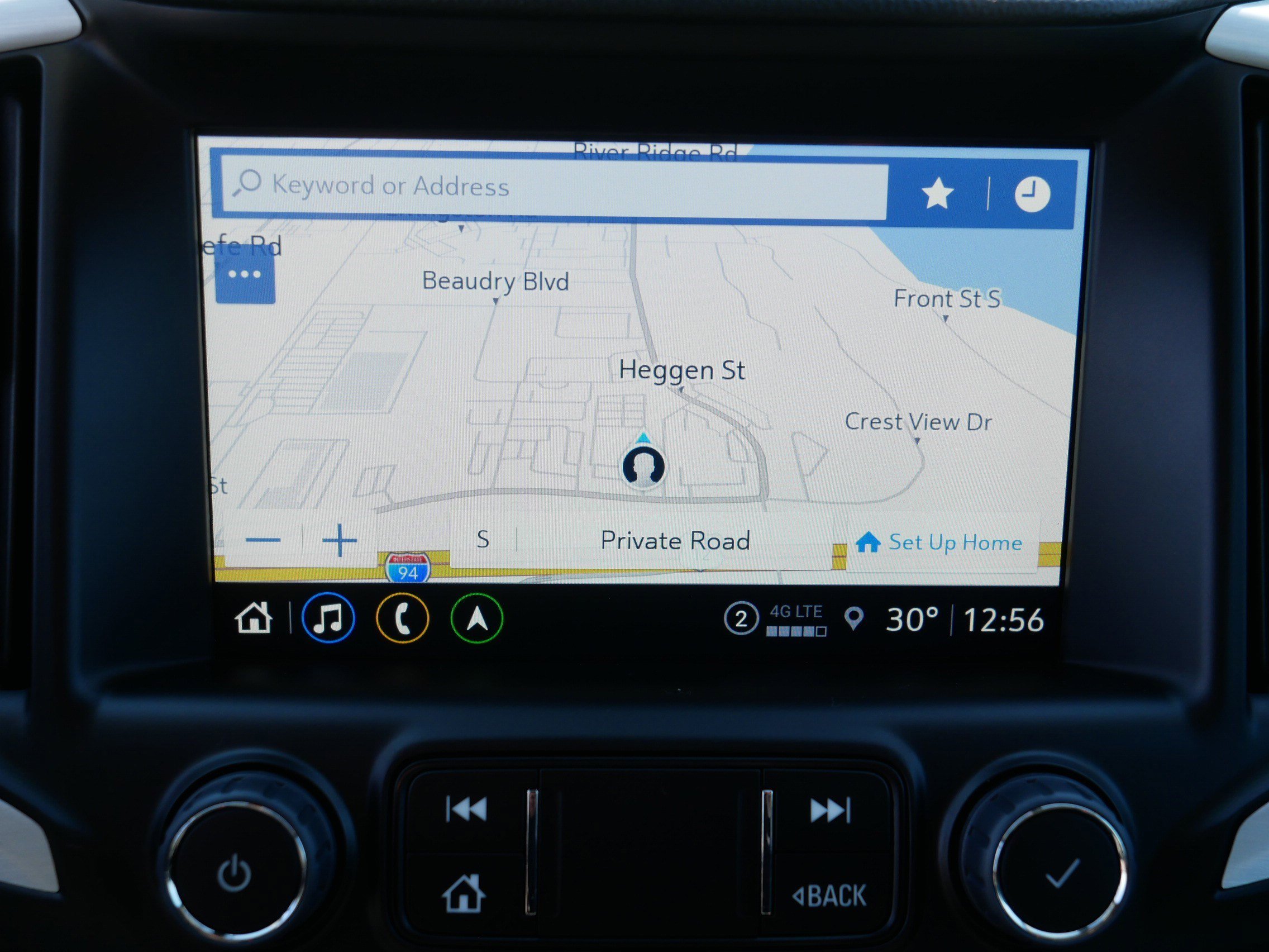 Used 2024 GMC Terrain SLT w/ Infotainment Package II image 30