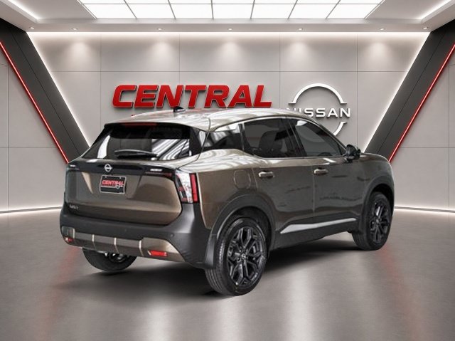 New 2027 Nissan Kicks SR w/ SR Premium Package FWD image 4