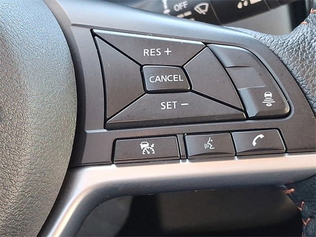 Used 2021 Nissan Kicks SR w/ SR Premium Package image 18