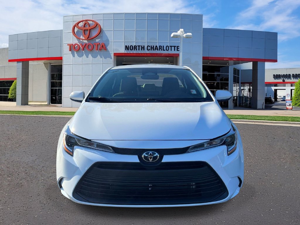 Used 2026 Toyota Corolla LE w/ LE Premium Package FWD image 3