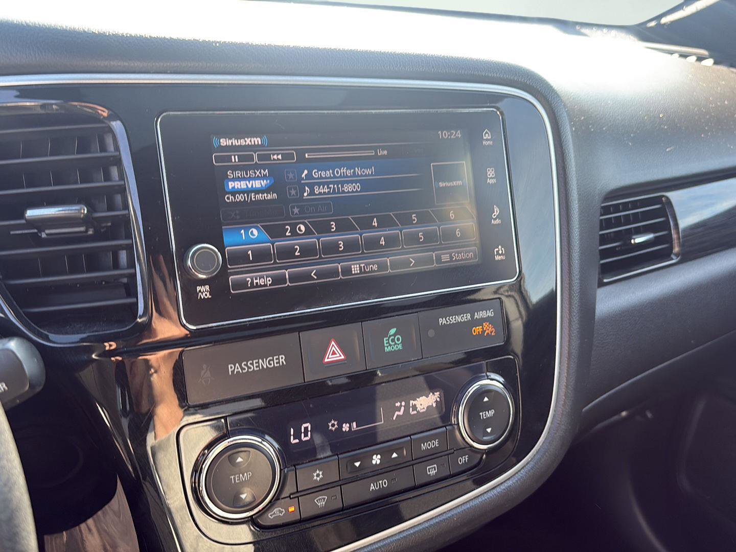 Used 2018 Mitsubishi Outlander LE FWD image 16