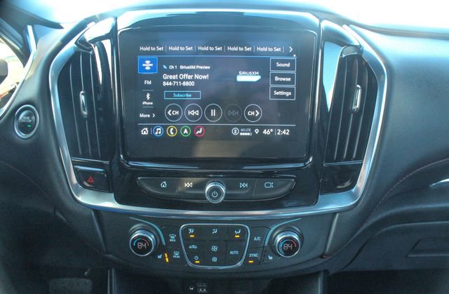 Used 2022 Chevrolet Traverse RS image 22