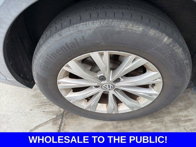 Used 2019 Volkswagen Tiguan S image 12