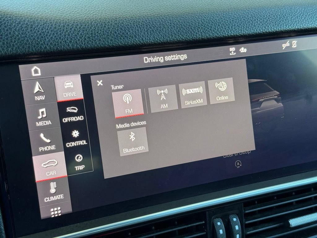 Used 2020 Porsche Cayenne AWD/4WD image 23