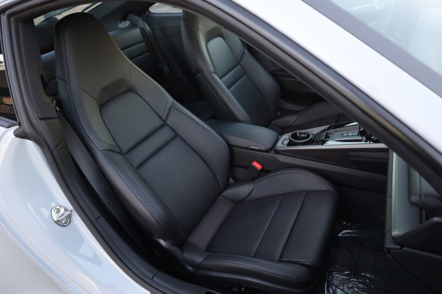Used 2025 Porsche 911 Carrera image 45