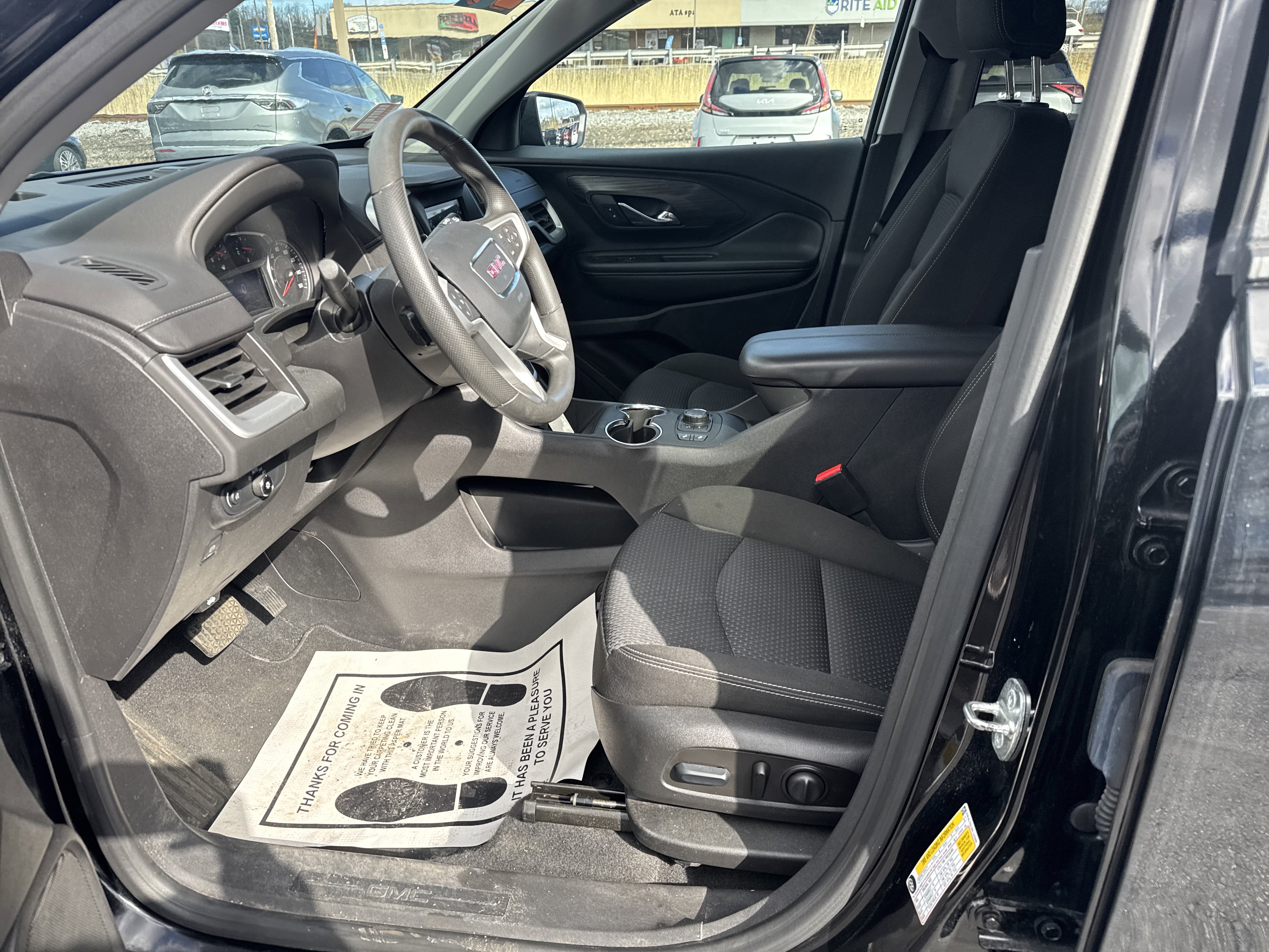 Used 2024 GMC Terrain SLE w/ Driver Convenience Package AWD/4WD image 12