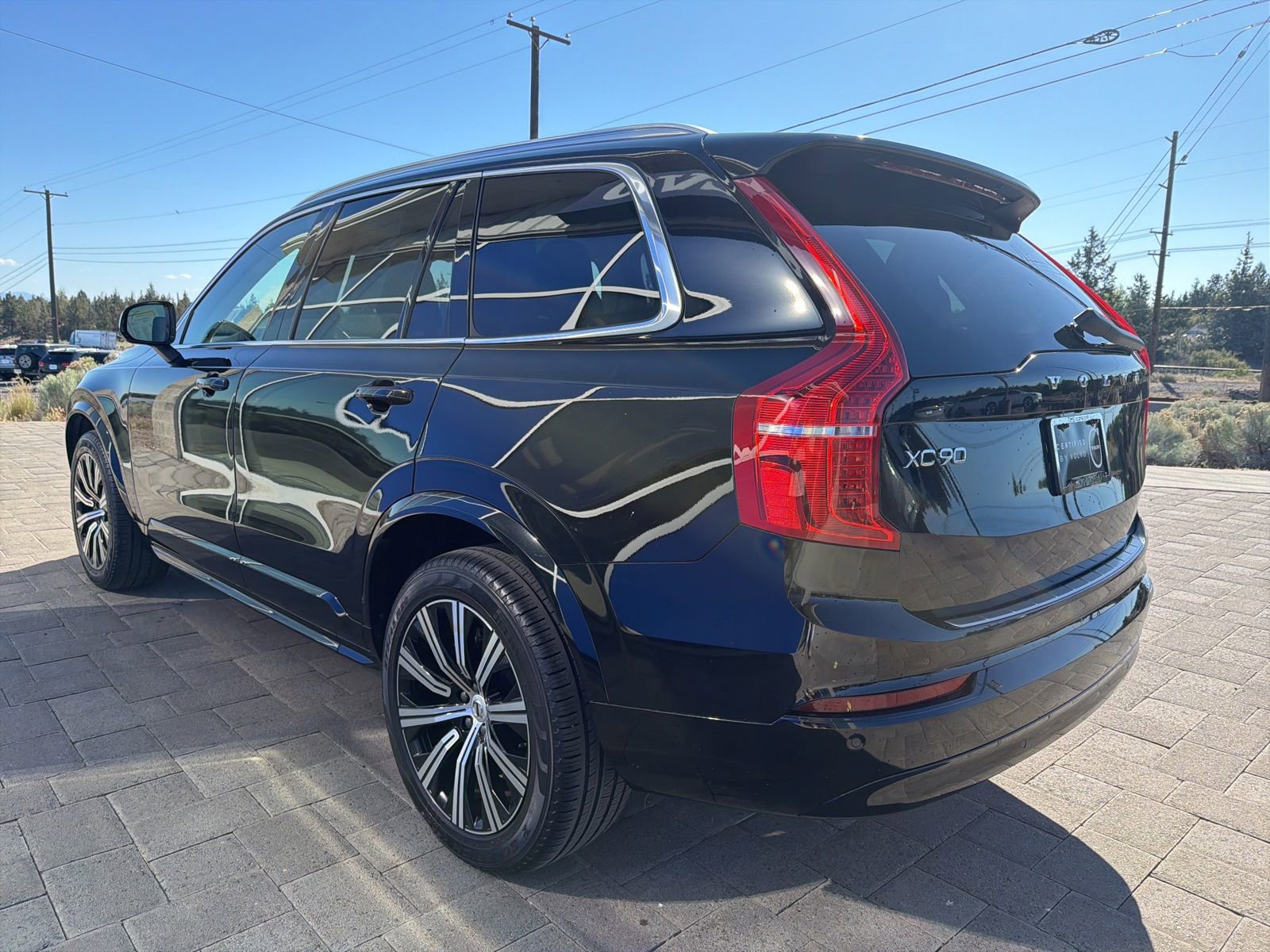 Used 2023 Volvo XC90 B5 Core w/ Protection Package Premier AWD/4WD image 5