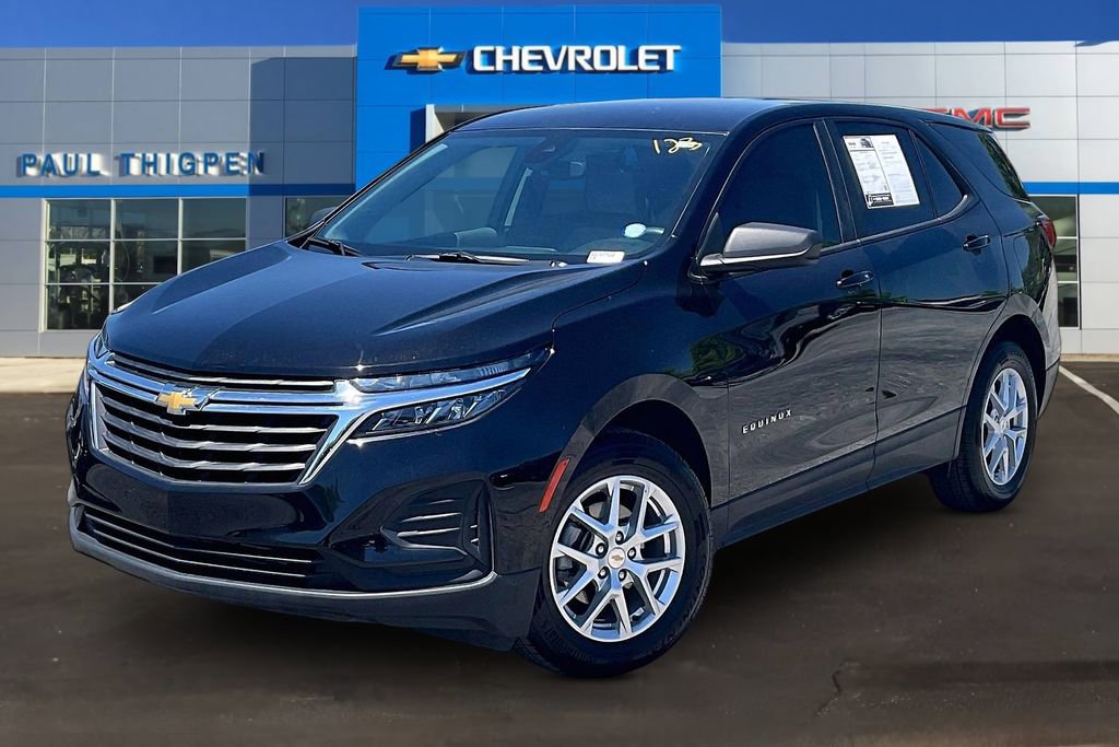 Used 2022 Chevrolet Equinox LS AWD/4WD image 3