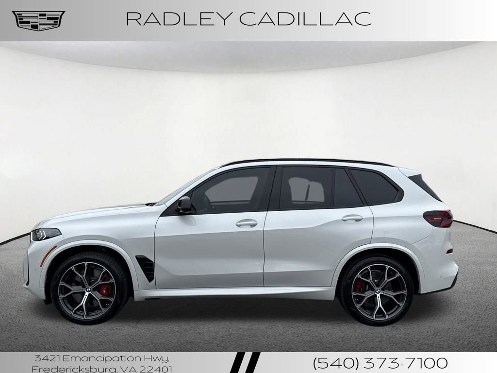 Used 2024 BMW X5 M60i image 2