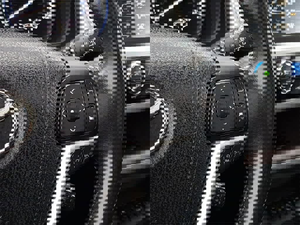 Used 2017 Toyota Highlander Limited Platinum image 24