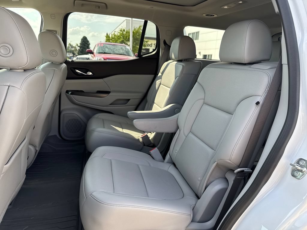 Certified 2023 GMC Acadia SLT w/ Technology Package AWD/4WD image 34