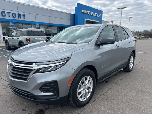 Used 2024 Chevrolet Equinox LS w/ LS Convenience Package image 1