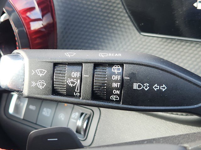 Used 2025 Chevrolet Equinox RS w/ Safety and Technology Package image 39