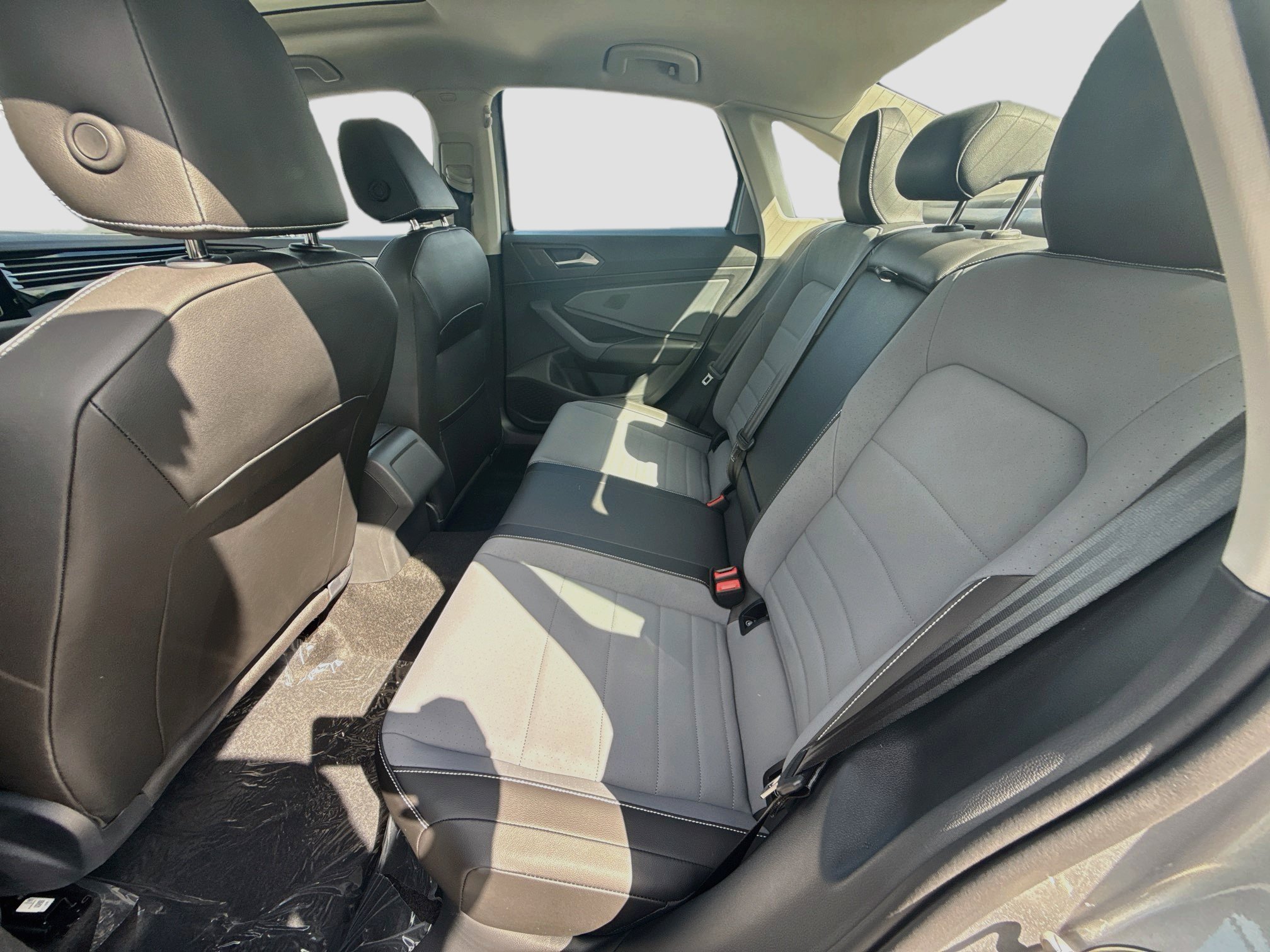 New 2027 Volkswagen Jetta SE FWD image 19