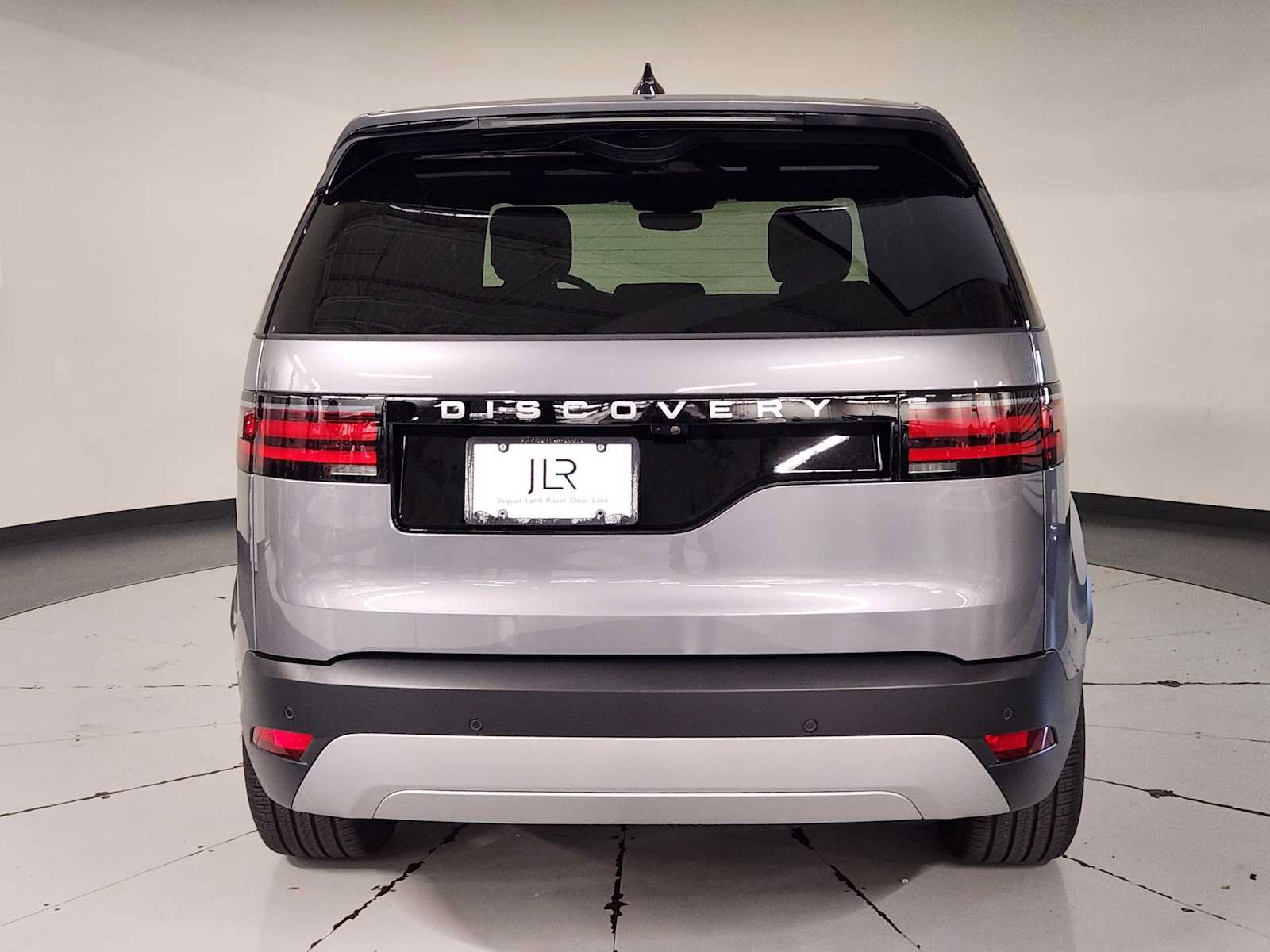 Used 2026 Land Rover Discovery S AWD/4WD image 10