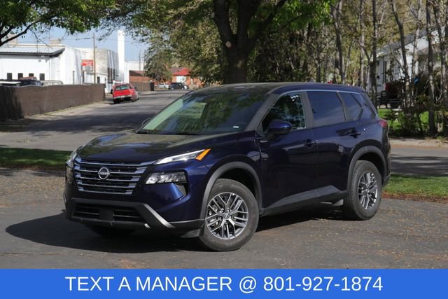 Used 2026 Nissan Rogue SV image 1