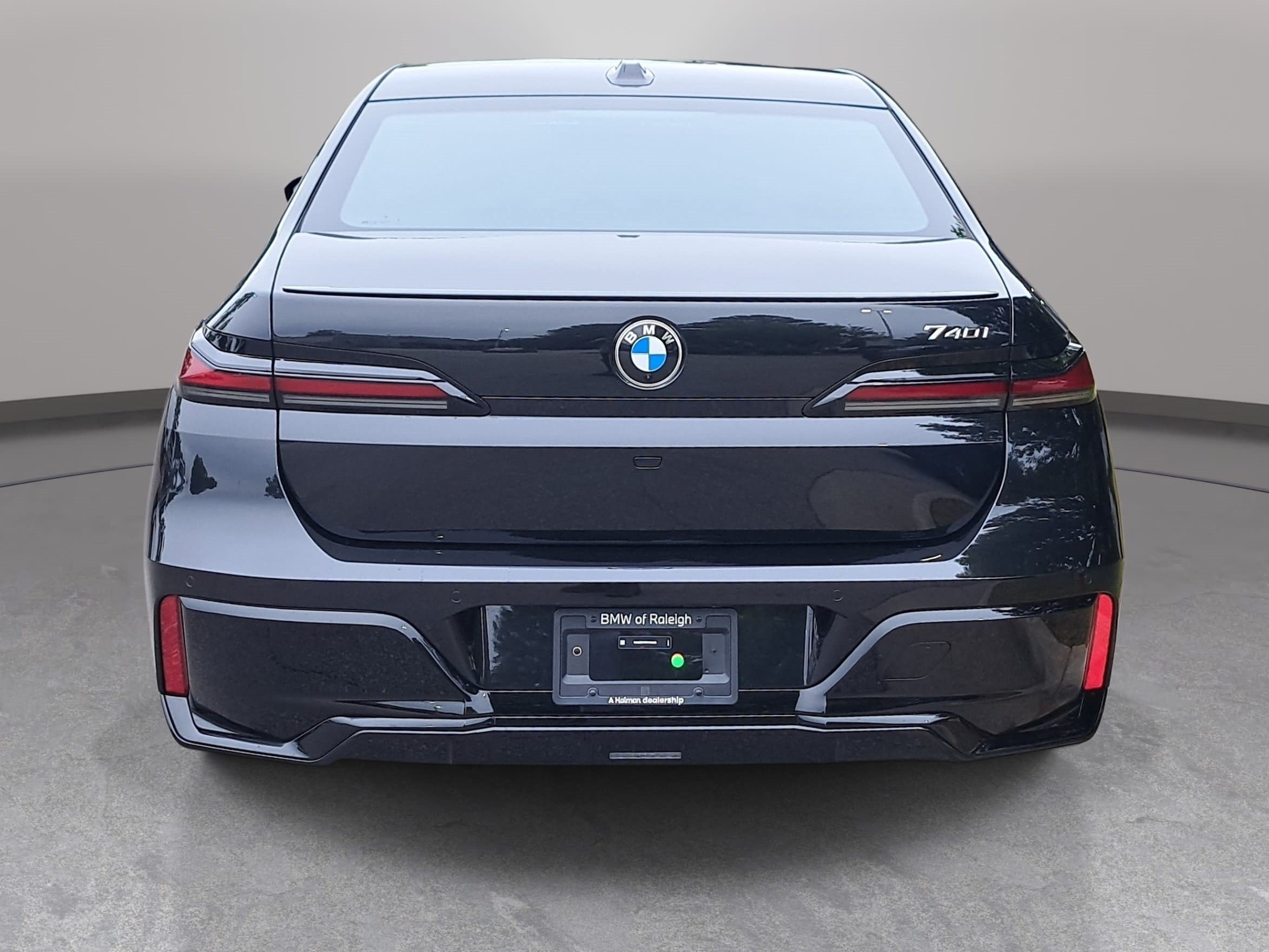 New 2026 BMW 740i RWD image 6
