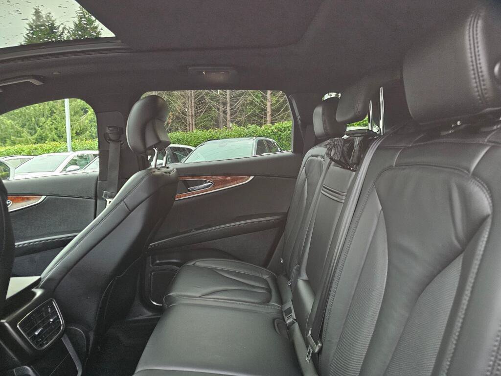 Used 2019 Lincoln Nautilus Select AWD/4WD image 20