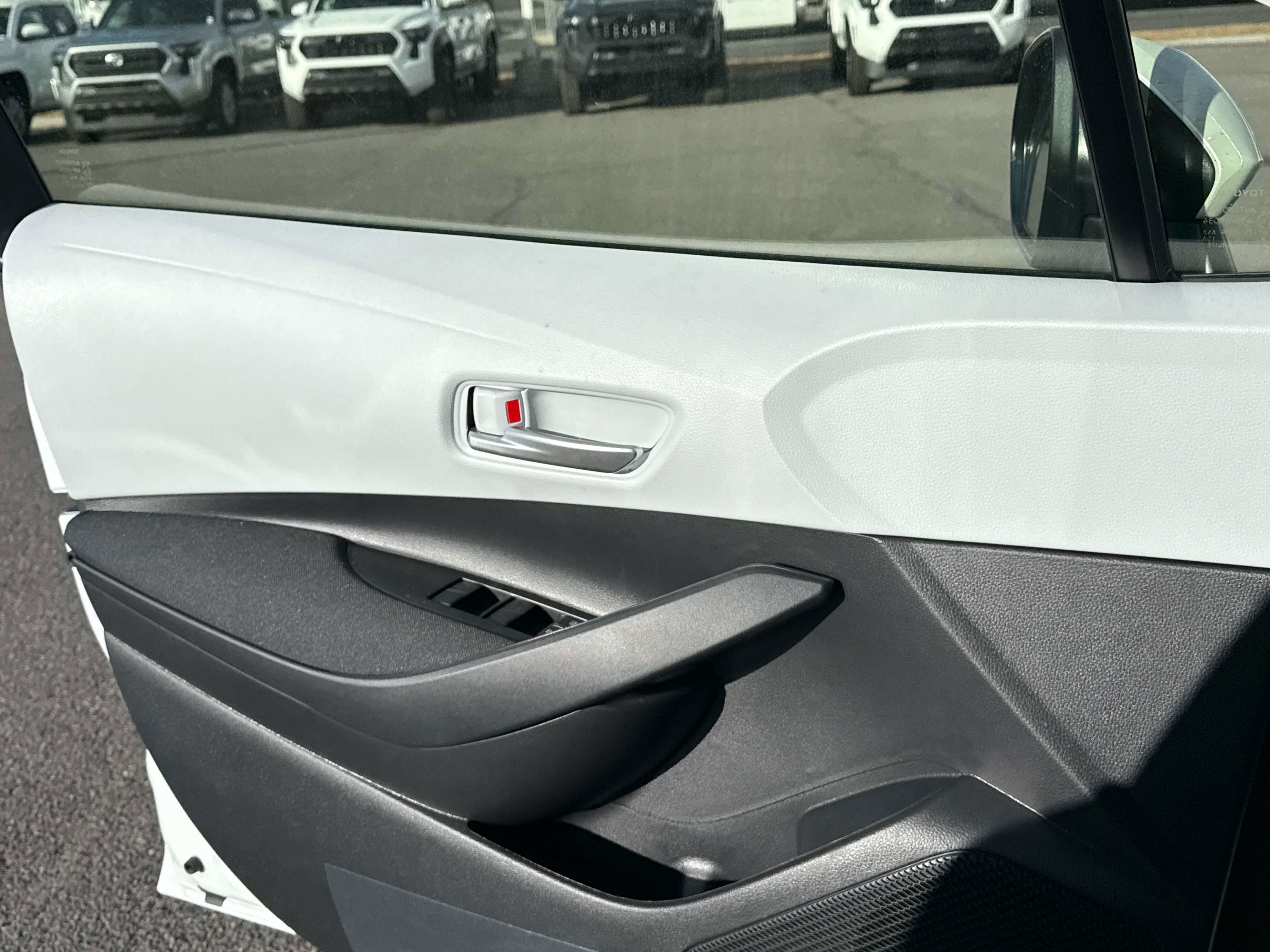 New 2026 Toyota Corolla SE image 9