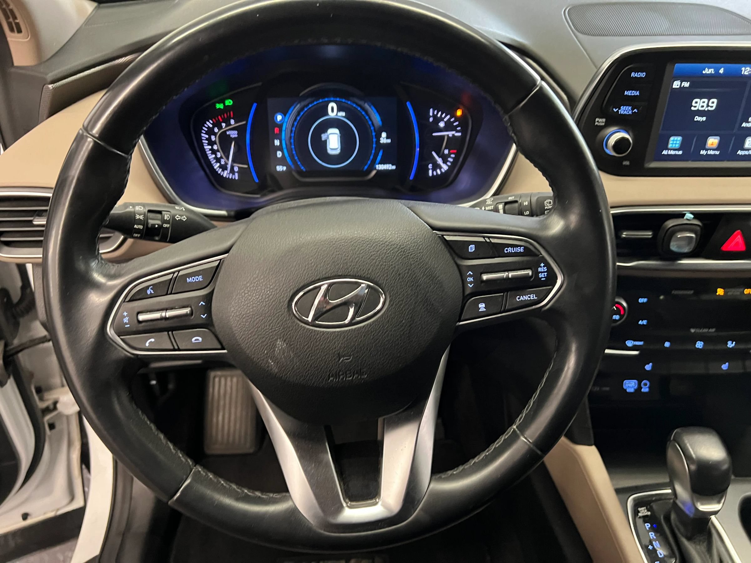Used 2019 Hyundai Santa Fe SEL AWD/4WD image 18