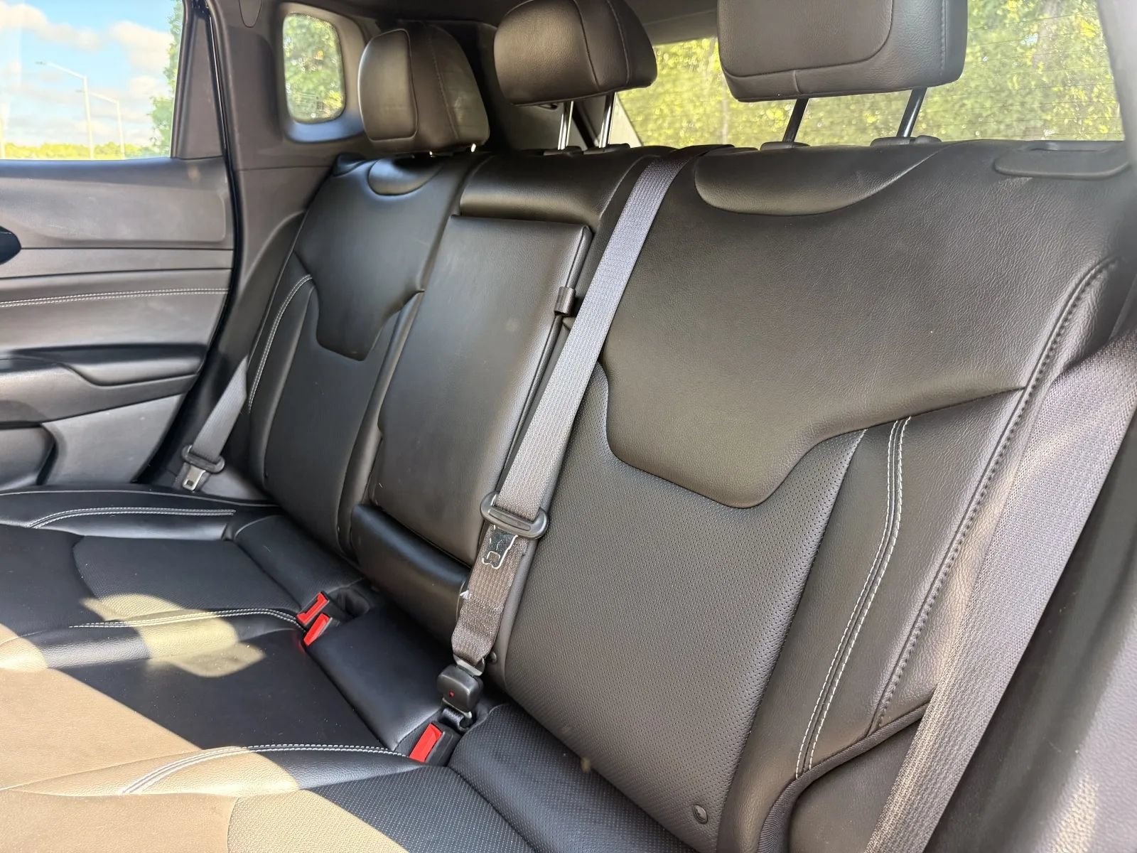 Used 2023 Jeep Compass High Altitude AWD/4WD image 9