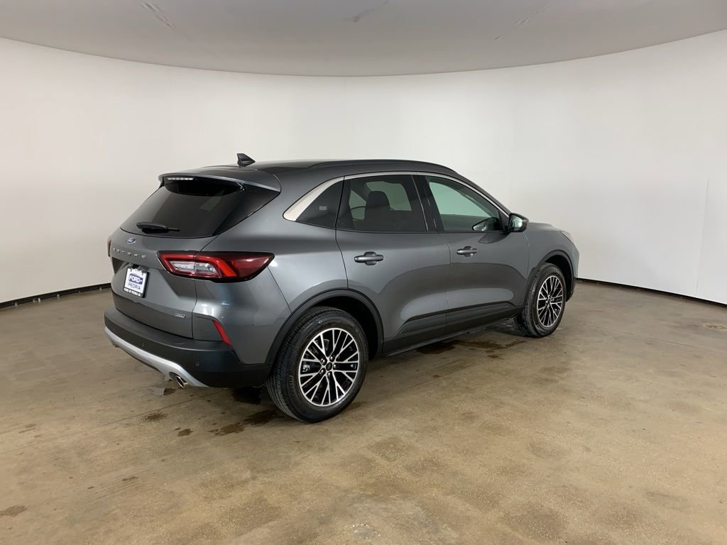 Used 2023 Ford Escape SE image 8