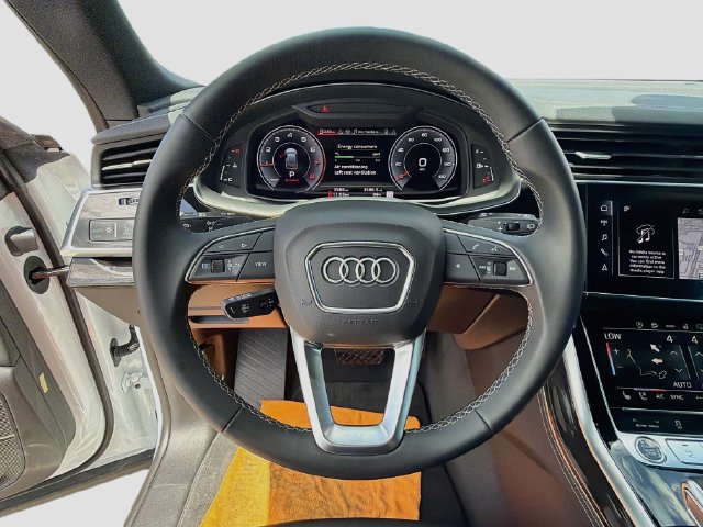 Used 2026 Audi Q8 Premium Plus AWD/4WD image 39