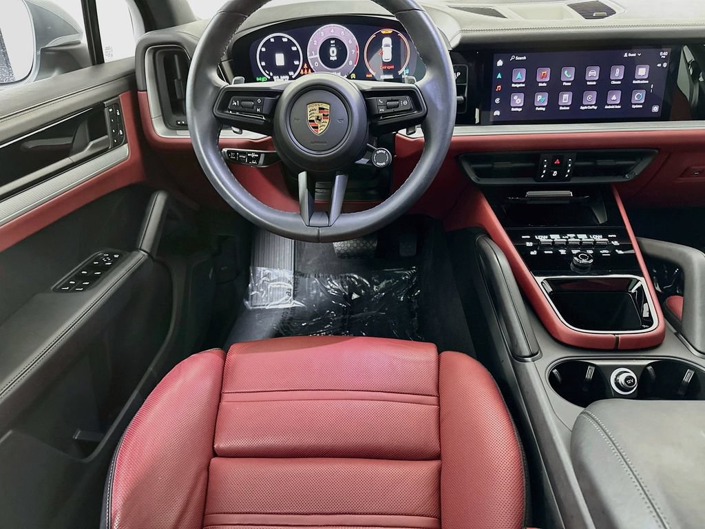 Certified 2024 Porsche Cayenne AWD/4WD image 25