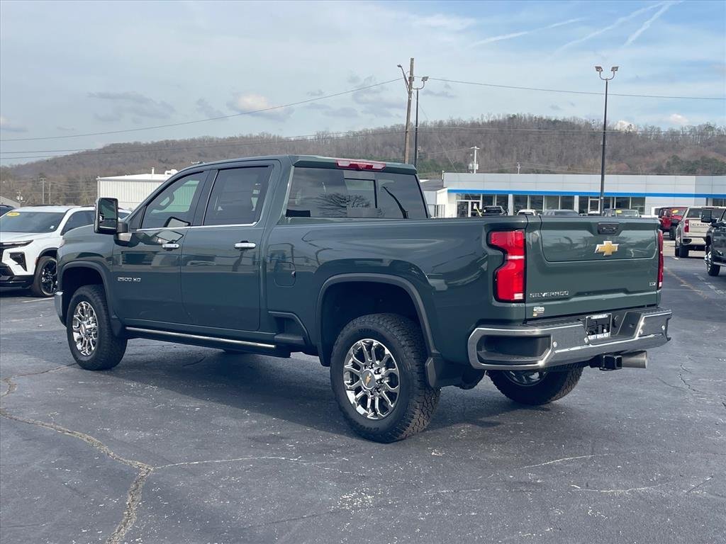 New 2026 Chevrolet Silverado 2500 LTZ w/ LTZ Premium Package AWD/4WD image 5