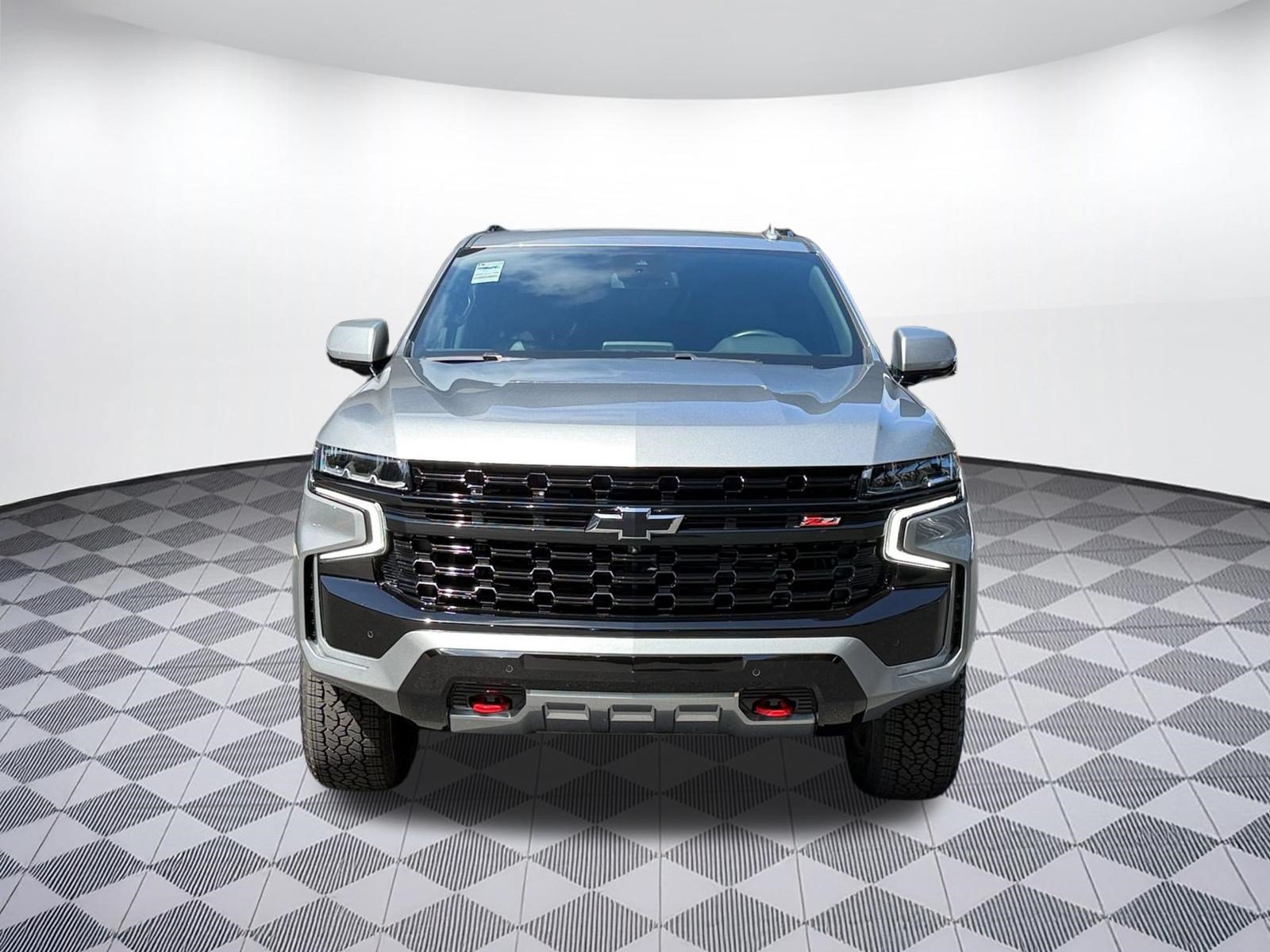 Used 2024 Chevrolet Tahoe Z71 w/ Luxury Package AWD/4WD image 6