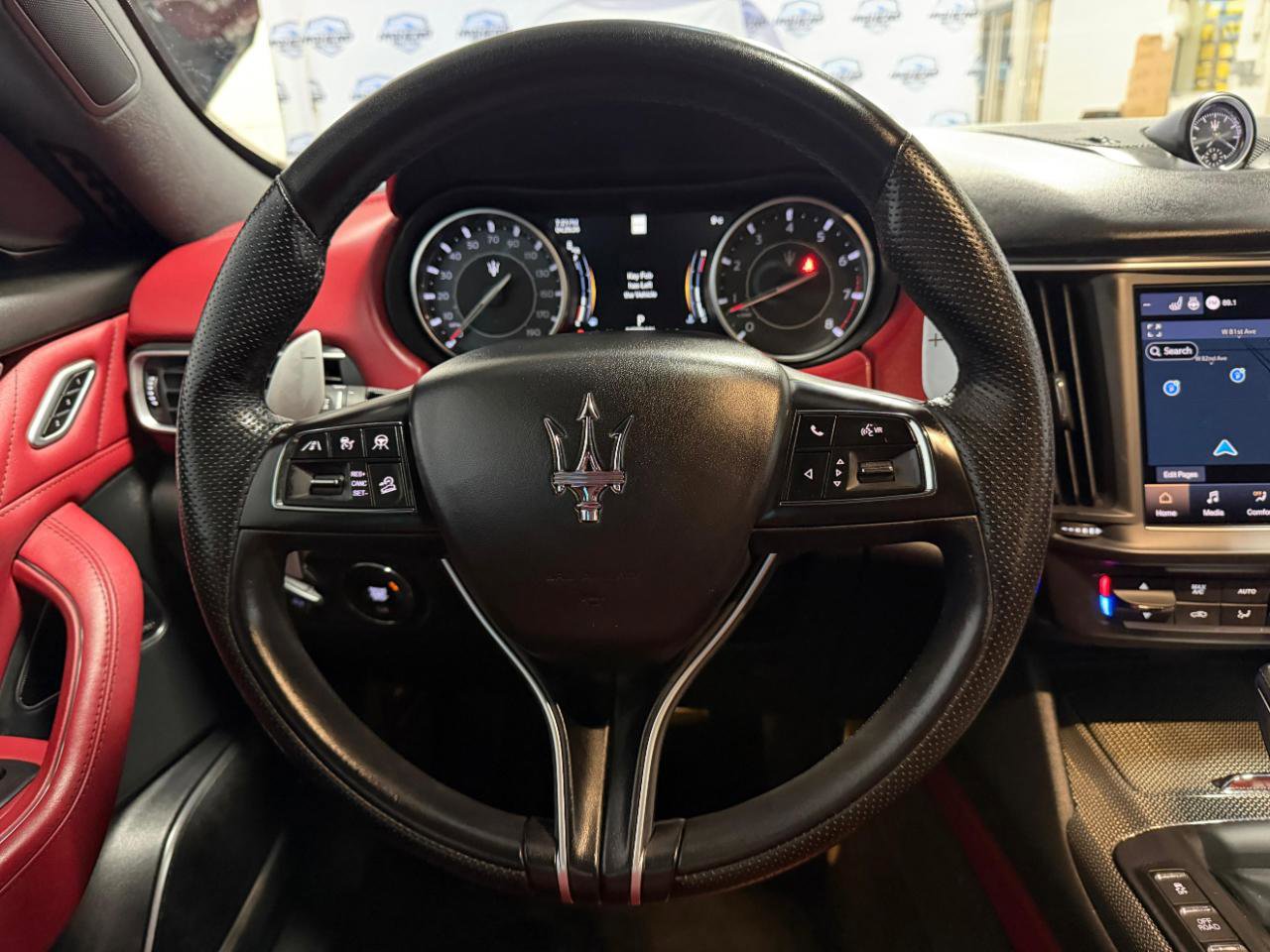 Used 2023 Maserati Levante GT AWD/4WD image 33