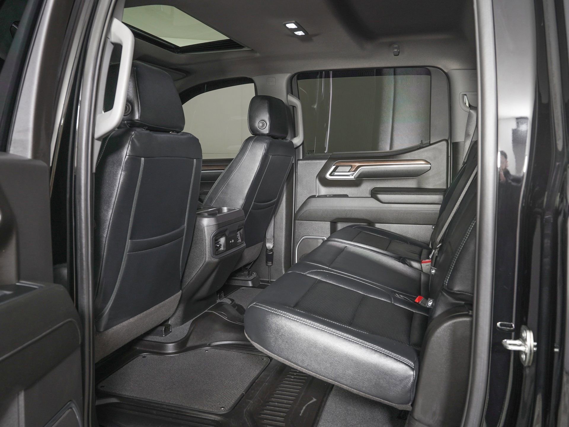 Used 2024 Chevrolet Silverado 1500 RST w/ All Star Edition Plus AWD/4WD image 12