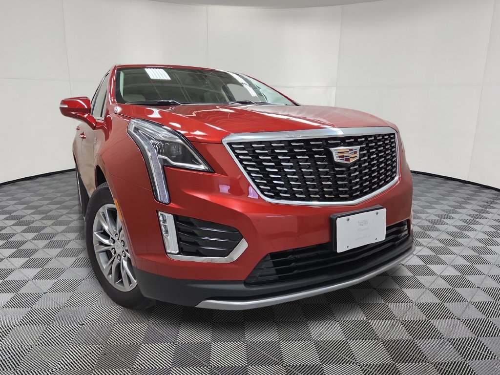 Used 2022 Cadillac XT5 Premium Luxury AWD/4WD image 2