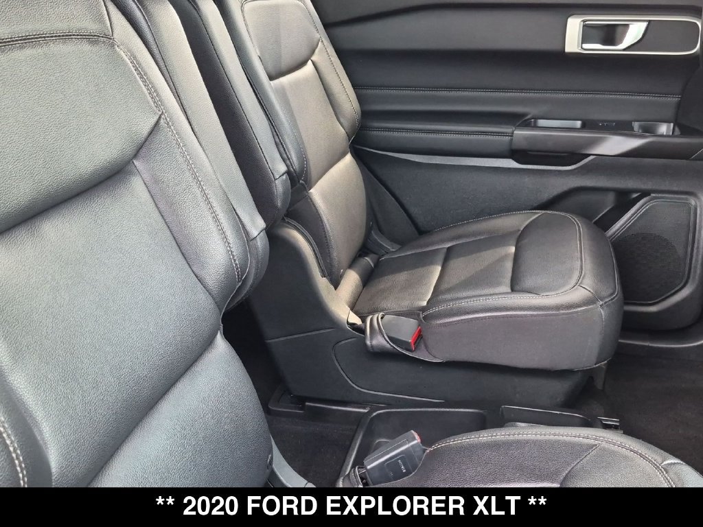 Used 2020 Ford Explorer XLT w/ Equipment Group 202A AWD/4WD image 27