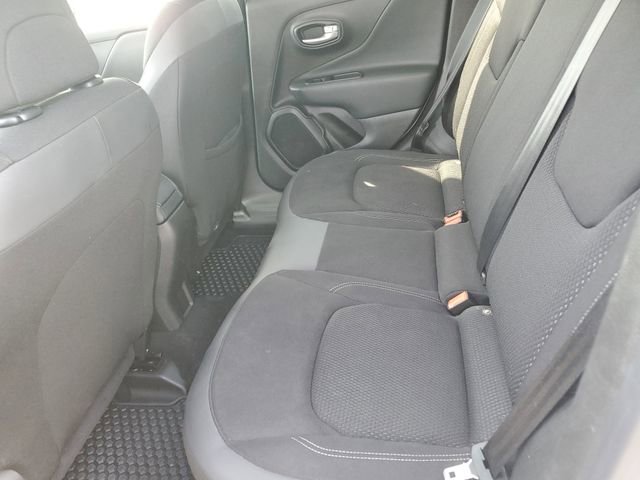 Used 2023 Jeep Renegade Latitude w/ Premium Group AWD/4WD image 12
