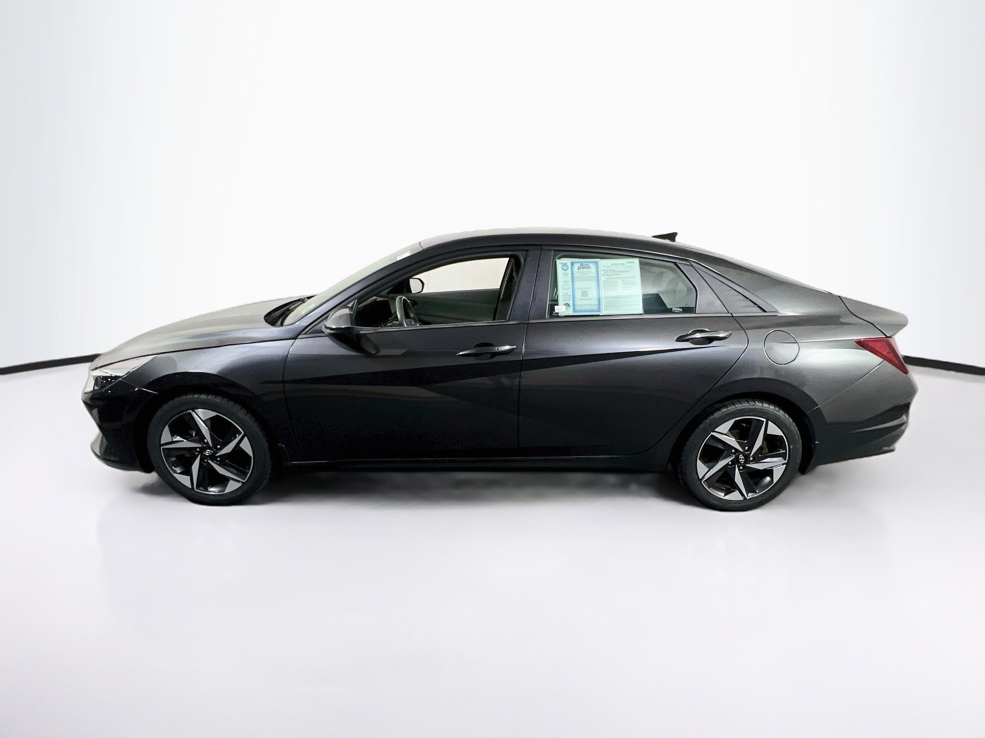 Used 2023 Hyundai Elantra SEL w/ Convenience Package FWD image 8