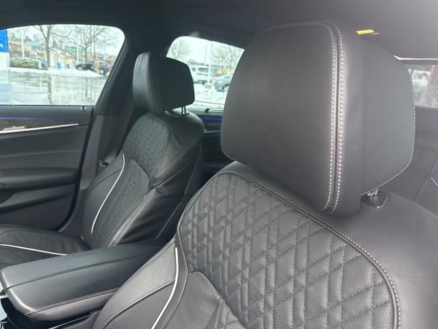 Used 2022 BMW 540i xDrive w/ Executive Package image 14