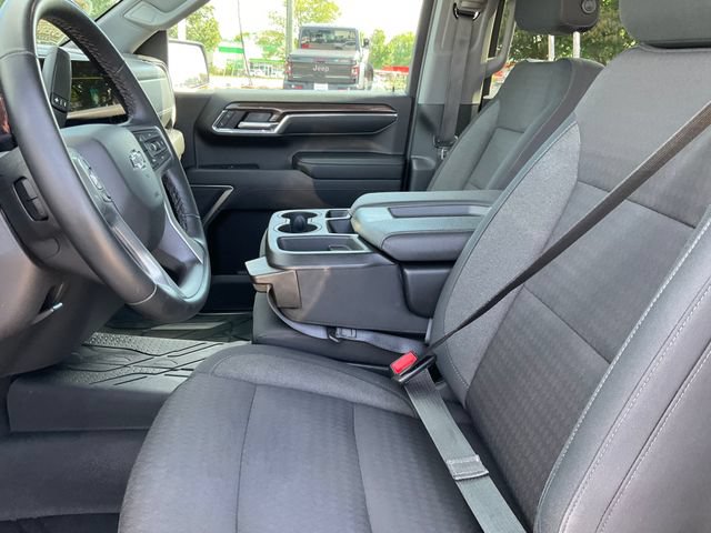 Used 2024 Chevrolet Silverado 1500 RST w/ Z71 Off-Road Package AWD/4WD image 5