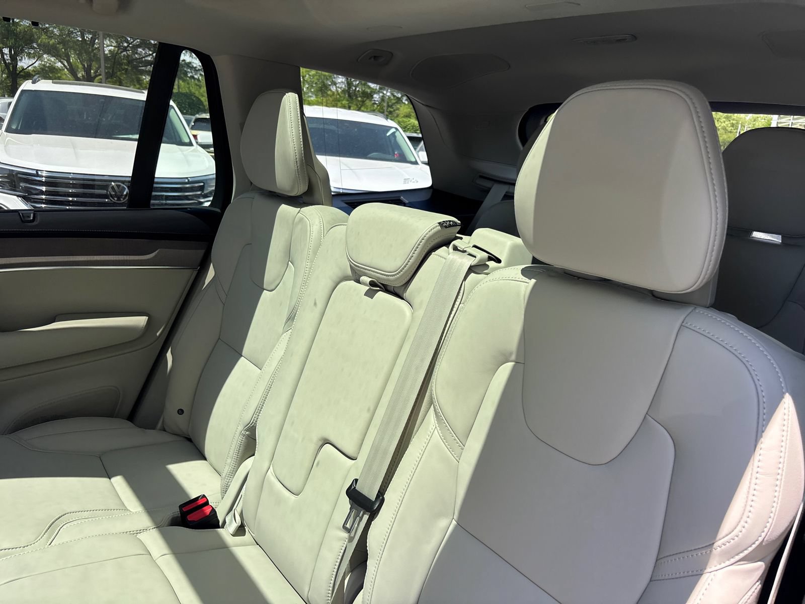 New 2026 Volvo XC90 B6 Ultra w/ Protection Package Premier AWD/4WD image 25