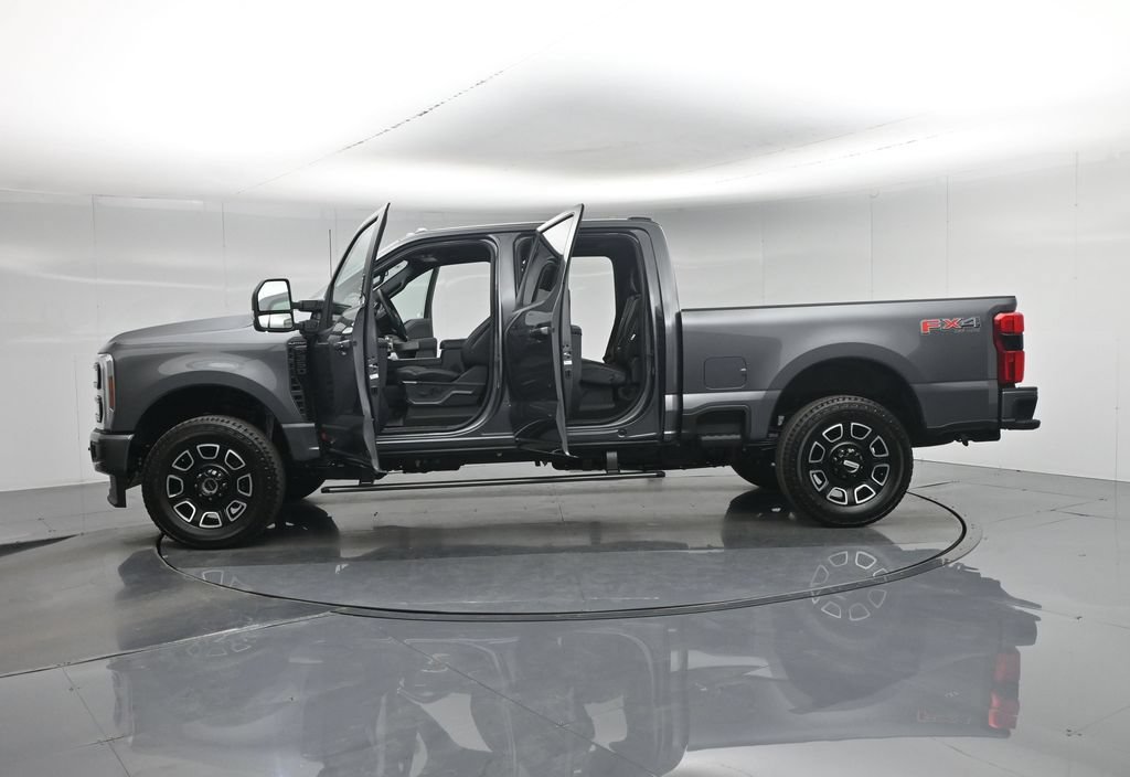 New 2026 Ford F350 Platinum AWD/4WD image 4