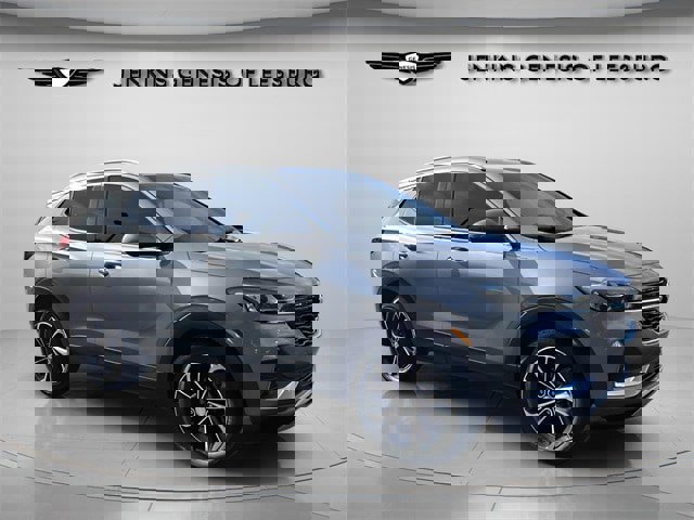 Used 2020 Buick Encore GX Essence w/ Advanced Technology Package image 1