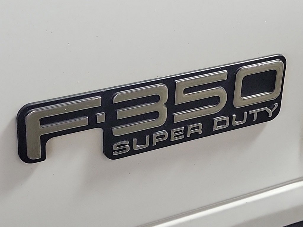 Used 2001 Ford F350 XL image 8