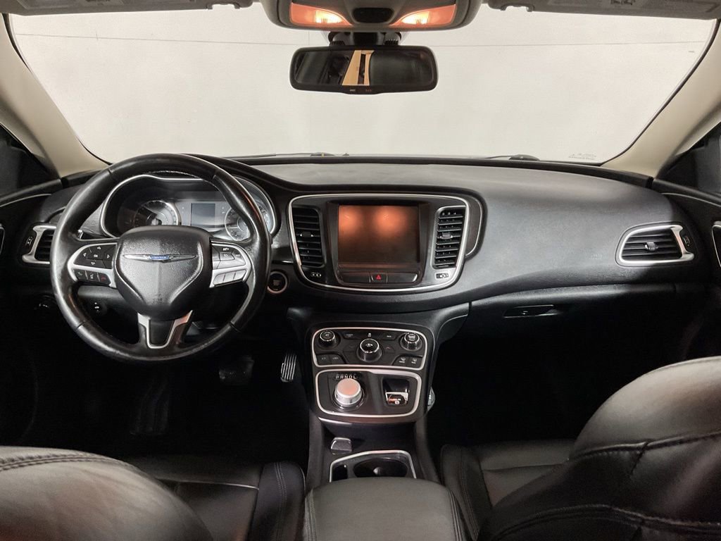Used 2017 Chrysler 200 Limited Platinum FWD image 23