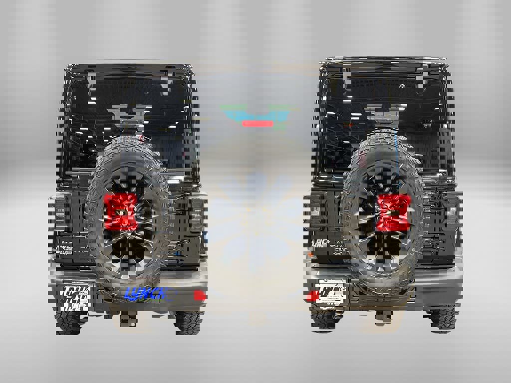 Used 2025 Jeep Wrangler Backcountry image 3