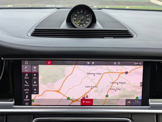 Used 2019 Porsche Panamera 4 image 15