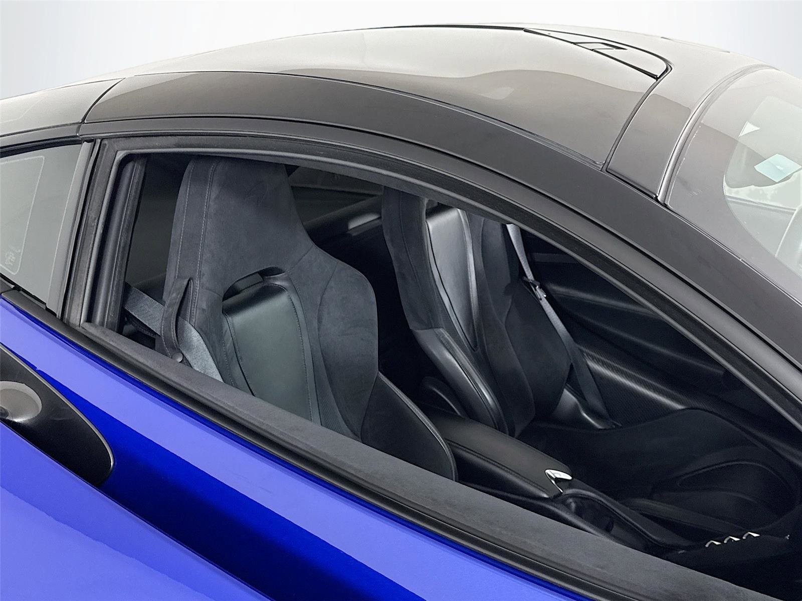 Used 2019 McLaren 720S Performance RWD image 23