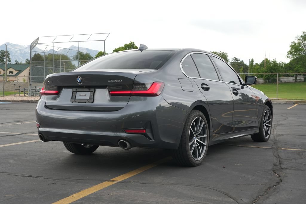 Used 2021 BMW 330i xDrive Sedan w/ Convenience Package AWD/4WD image 5