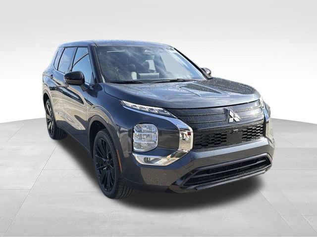 New 2026 Mitsubishi Outlander LE FWD image 7